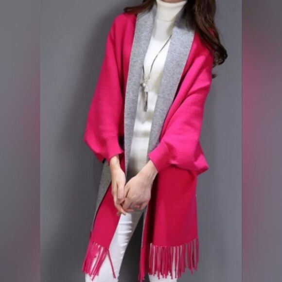 🔸️NWT Hot Pink & Gray Fringe Lined Sweater Shawl Scarf One Size - Picture 4 of 12